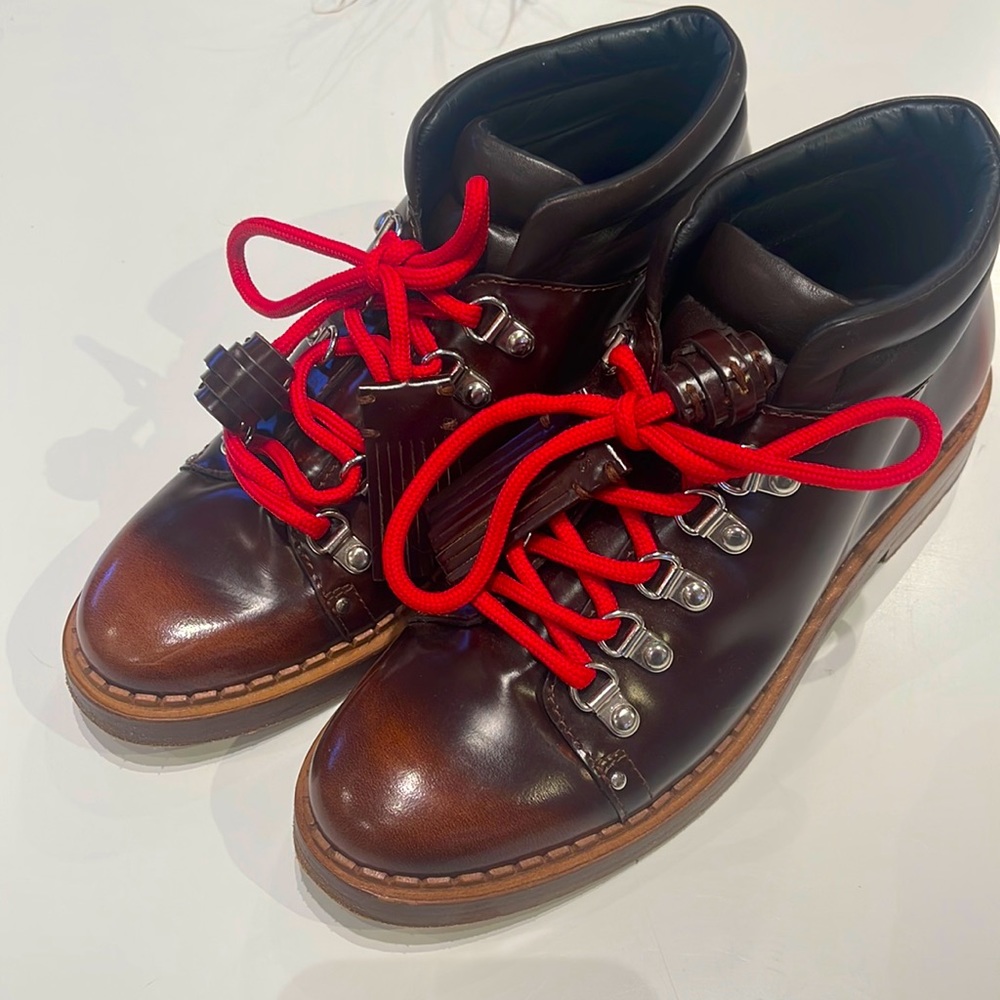 Tods lace up ankle boot